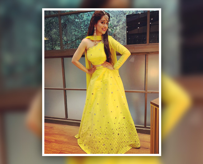 deepika kakar traditional party outfit yellow lehenga