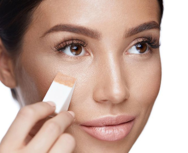 makeup sponge shapes and uses triangular