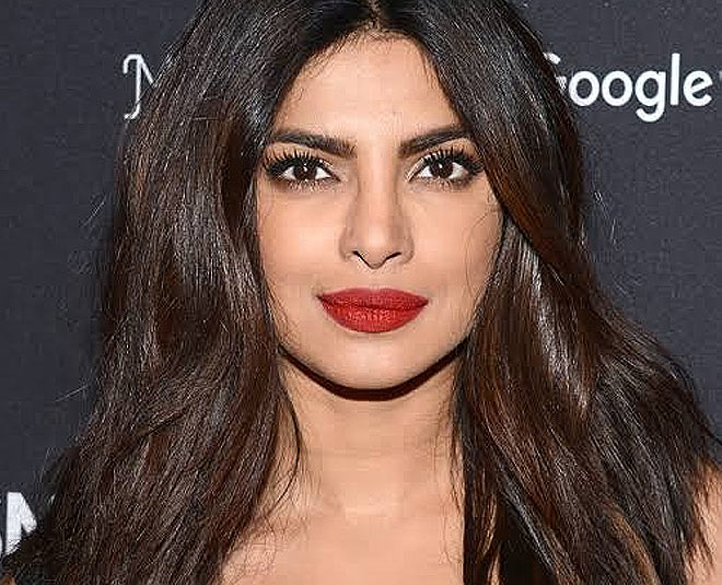 makeup trends  dark lips