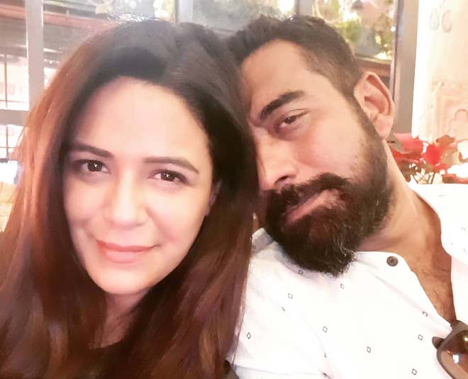 mona singh shares first selfie after marriage main