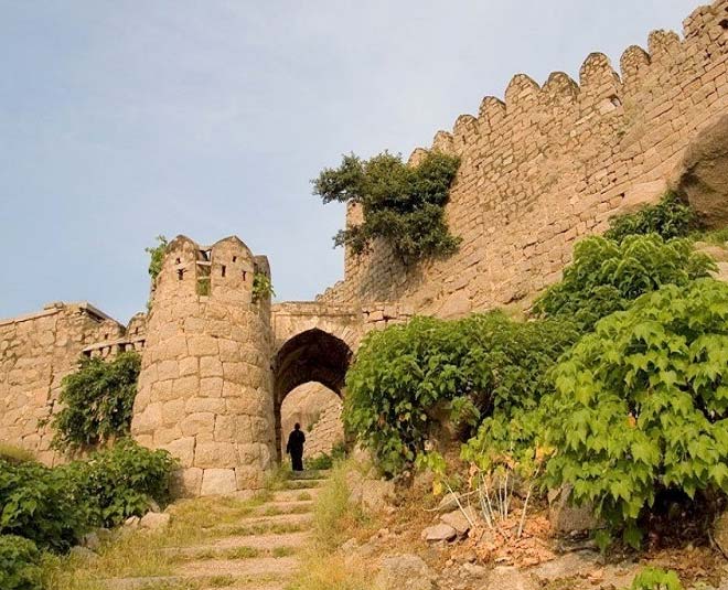 must visit travel destinations in telangana inside