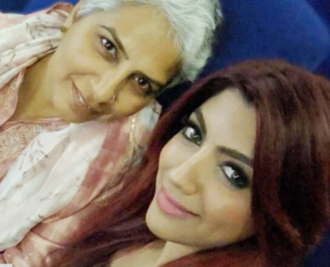 paras chhabra mother akanksha puri inside 