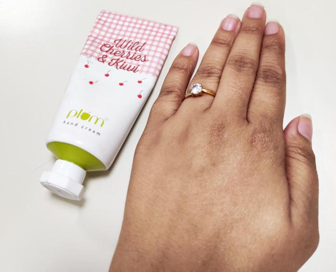 plum cream review hands