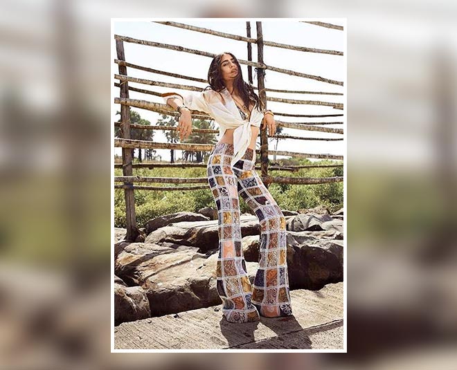 sara ali khan palazzo look shirt