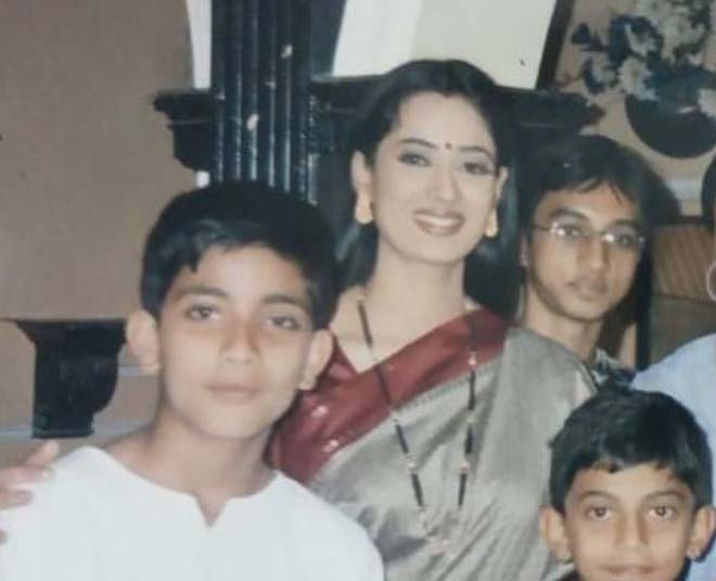 Shweta Tiwari Shares 16 Years Old Pic With Co Star Fahmaan Khan