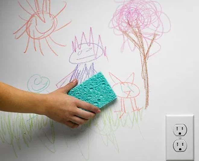 some homemade  cleaningsolution for walls inside