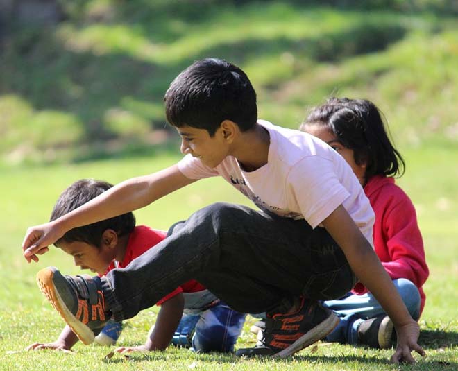 sports teaches life lessons to kids ()