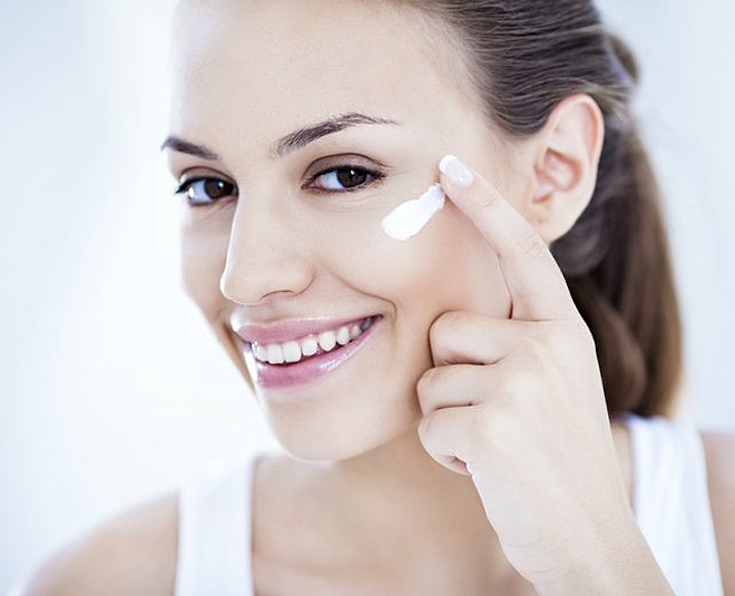 top moisturizer cream for oily skin tips