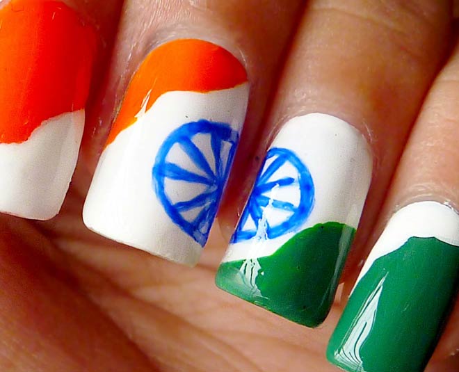 tricolor nails