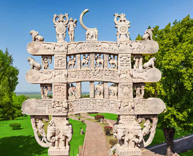  know about the history of sanchi stupa inside