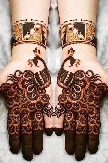 Happy Janmashtami Special New Style Mor Pankh Mehndi Design 2020 Back Hand  Pic https://mehan… | Traditional mehndi designs, Mor pankh mehndi design,  Mehndi patterns