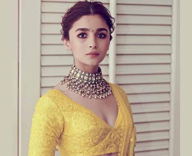 Necklace Designs Look Book: Kiara Advani, Alia Bhatt's Emerald, Kundan