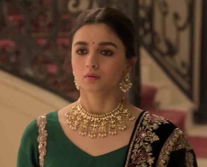 Necklace Designs Look Book: Kiara Advani, Alia Bhatt's Emerald, Kundan