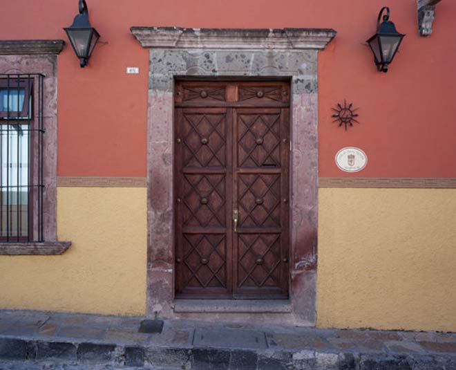 chaukhat in house according to vastu shastra