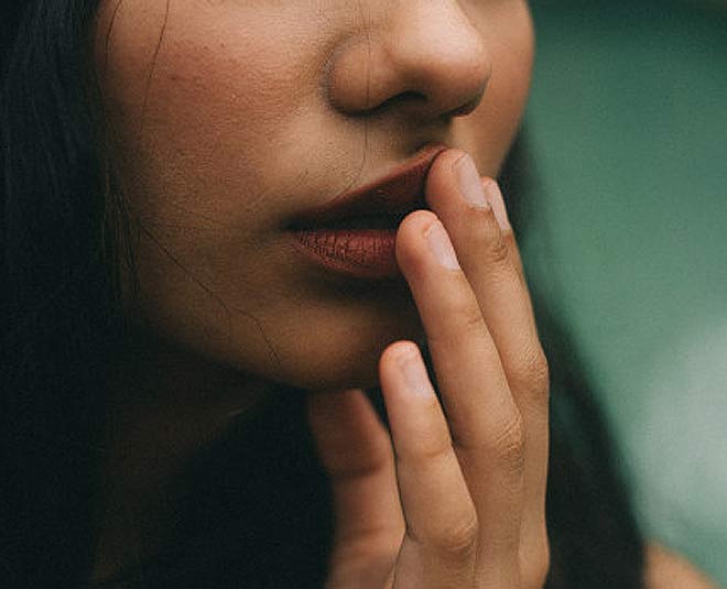 how-to-get-rid-of-black-lips-naturally-herzindagi