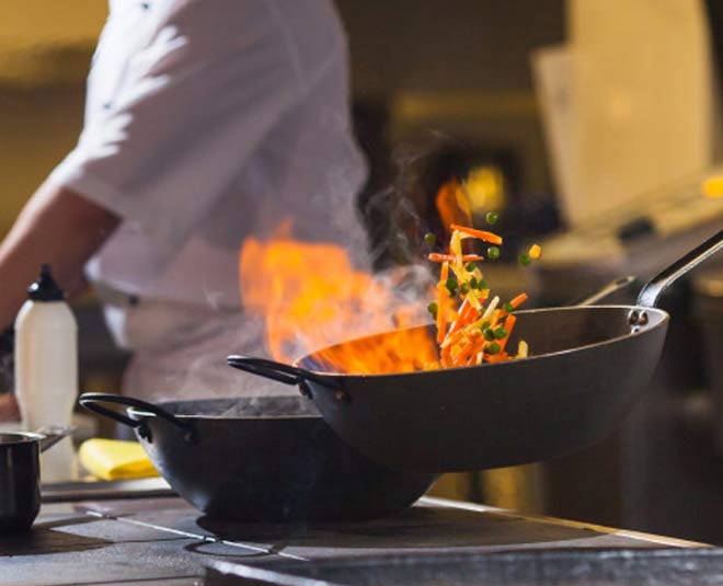 Harmful Metals To Avoid For Cooking Food | HerZindagi