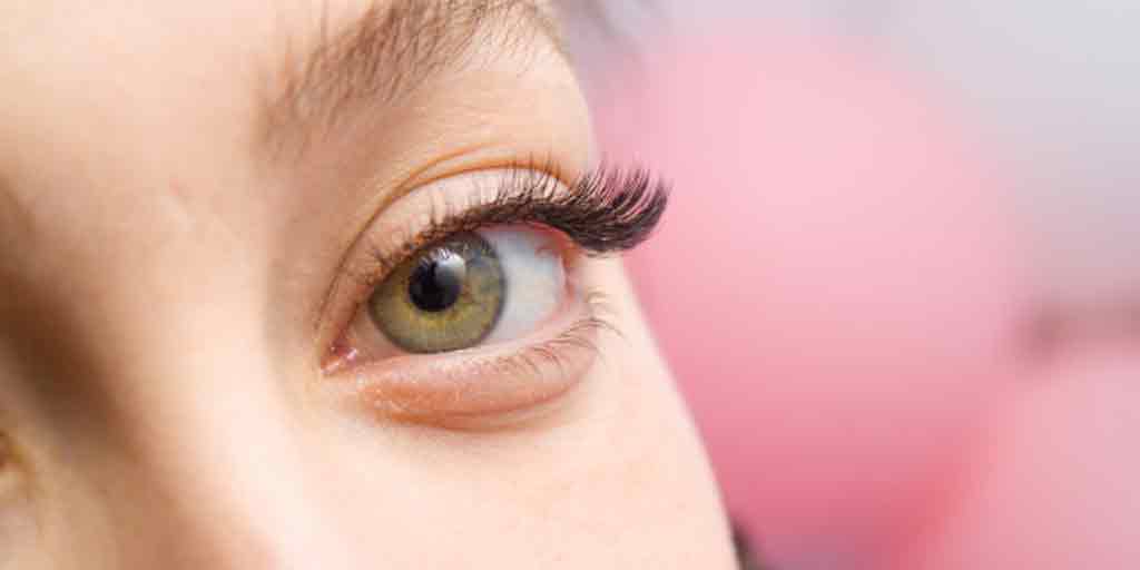Ways To Deal With Dry Eyelids At Home In Hindi