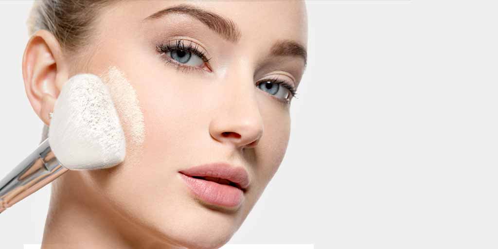 know-the-difference-between-setting-powder-and-setting-spray-in-hindi