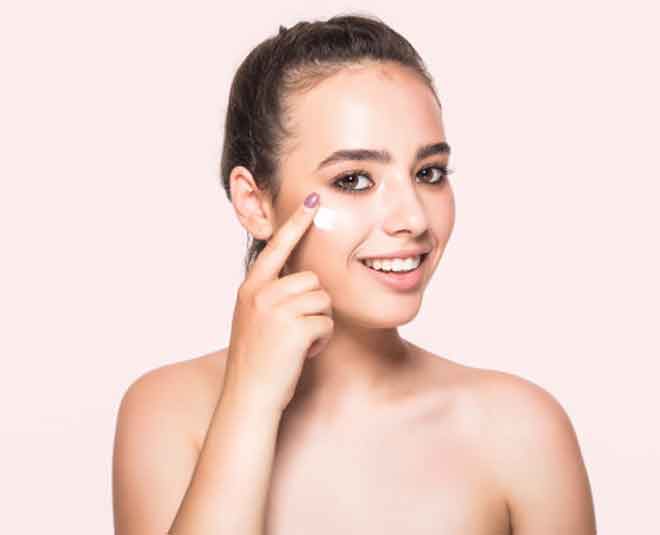 right way of apply eye cream beauty