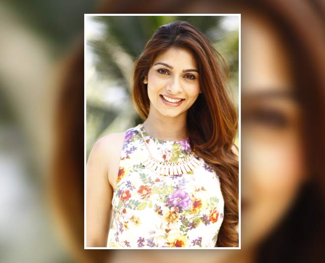तनीषा मुखर्जी tanisha mukharjee age and status