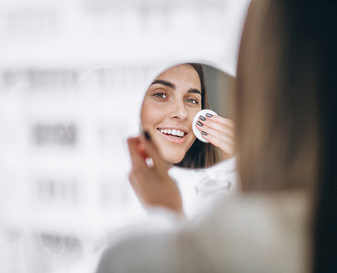 Remove Makeup Using Coconut Oil