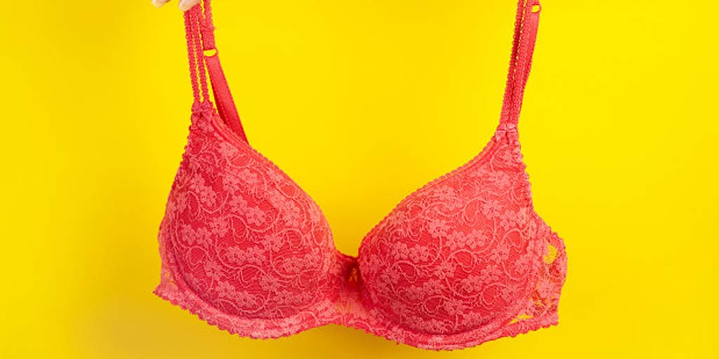 5 Things That Happens Once You Stop  Wearing Bra 