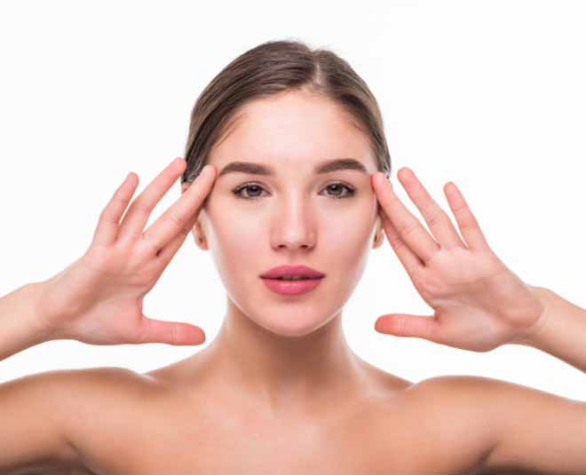 Know About Some Amazing Eye Cream Beauty Hacks In Hindi know about