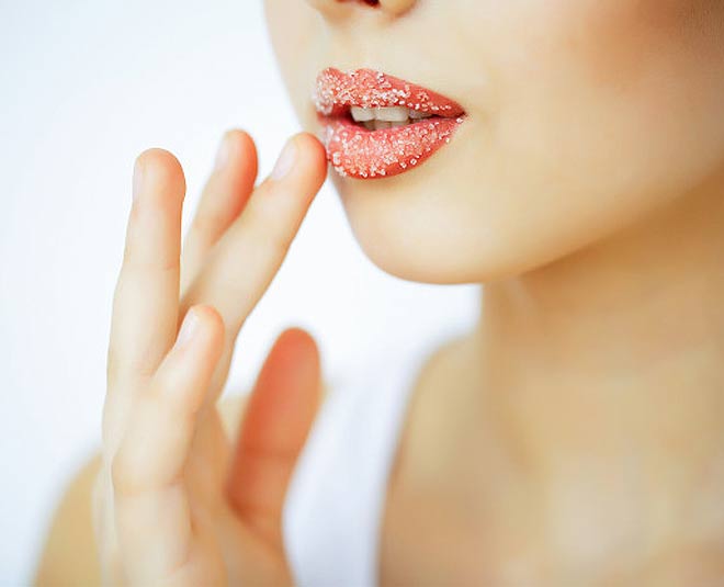 apply lip liner perfectly tips inside 