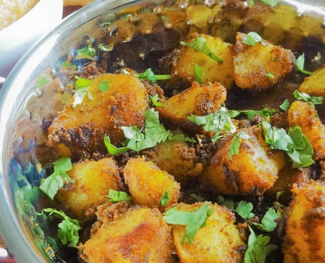 Enjoy Delicious Hing Jeera Aloo With Pooris Or ParathasEnjoy Delicious