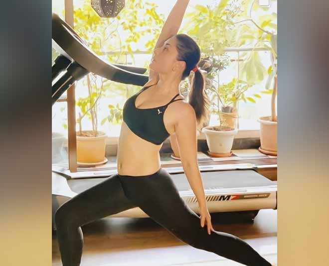 kareena kapoor khan fitness yoga inside