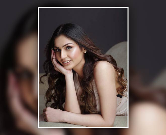 know info to make a career in modeling inside 