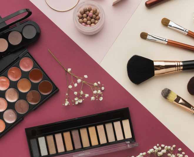 makeup brush and sponge inside