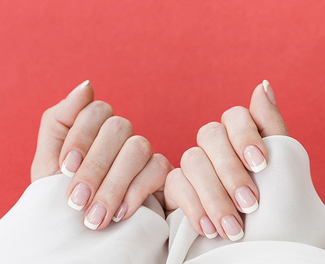 manicure your nails with dip  powder tips inside 