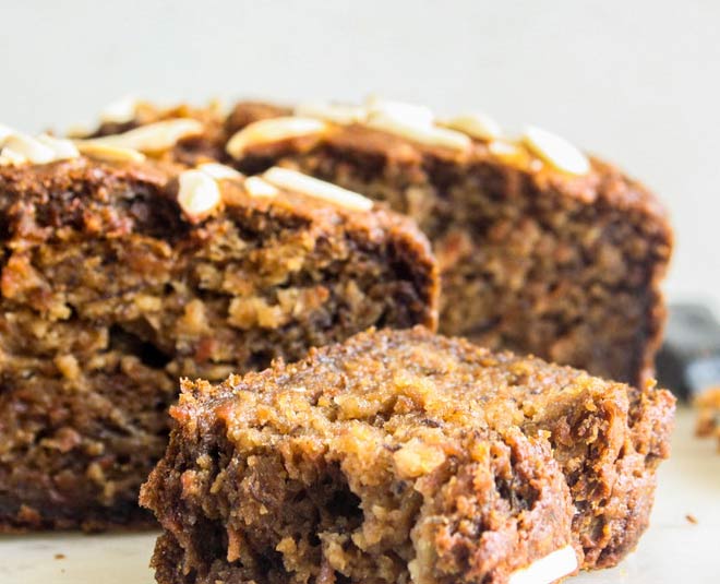 This Healthy And Eggless Oats Cake Recipe Is A Must TryThis Healthy