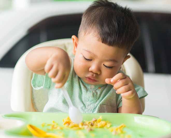 precautions tips to take while feeding your child making sure they dont get stuck in throat inside