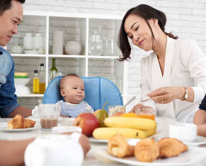 precautions to take while feeding your child they dont get stuck in throat inside