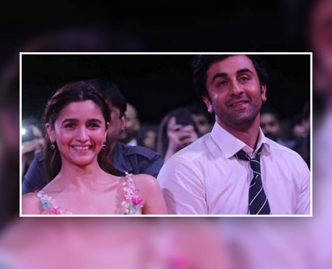 बहुत पहले से आलिया के क्रश हैं रणबीर- ranbir kapoor and alia bhatt in award function