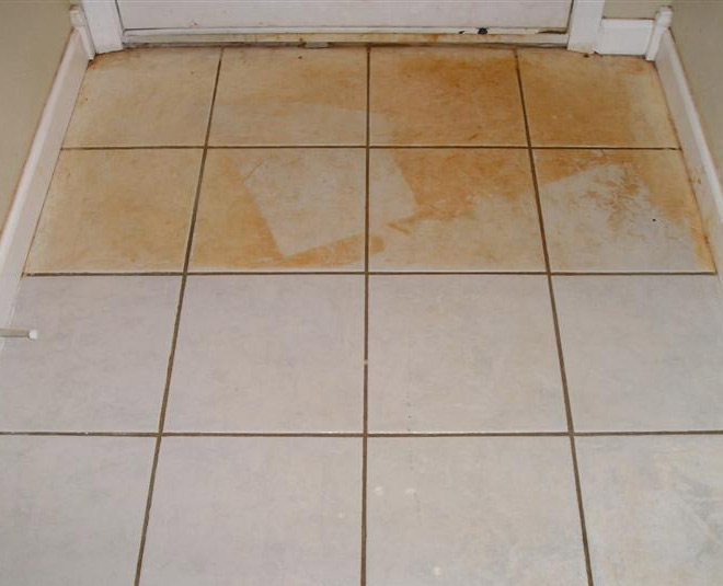 remedies to remove rust stains from tiles