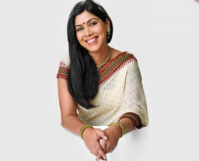 बॉर्डर वाली साड़ी sakshi tanwar in saree
