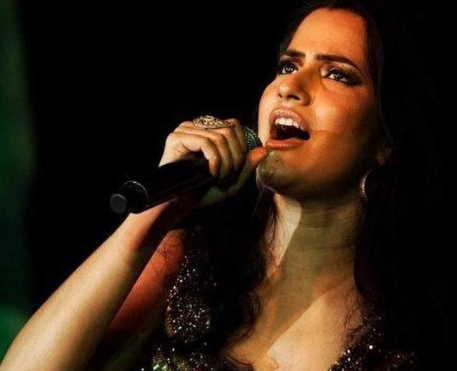 sona mohapatra hitting back the trolls