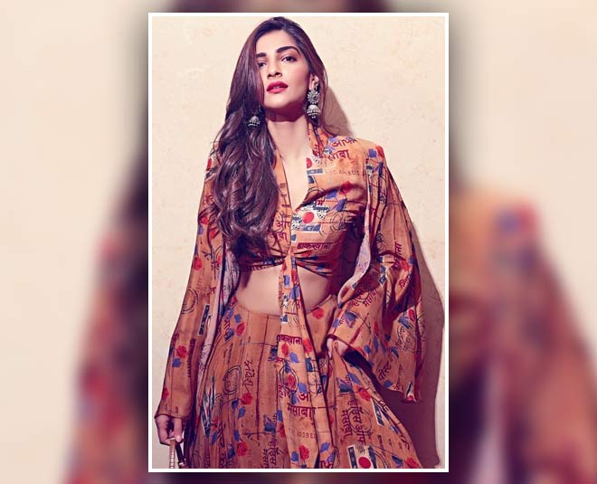 sonam kapoor hairstyles inside 