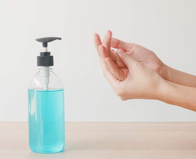 tv actress rubina dilaik hand instagram