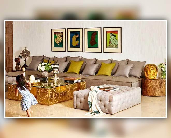 सिटिंग एरिया twinkle khana akshay kumar house pics inside