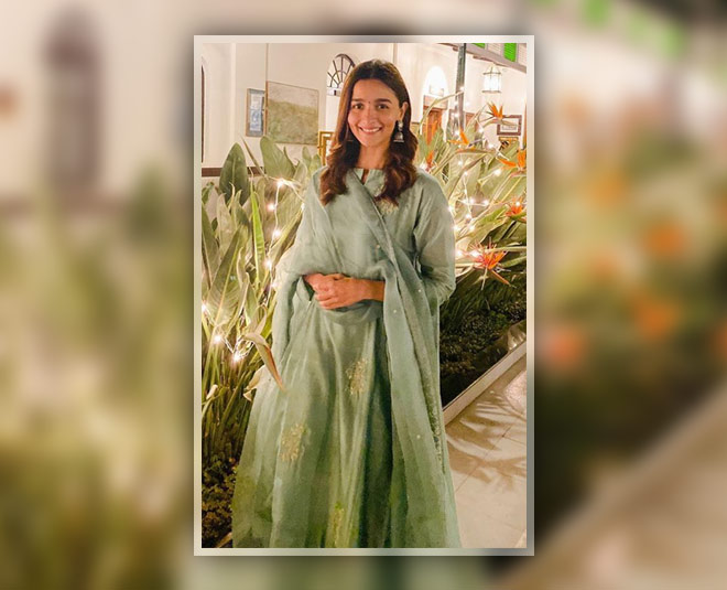 ग्रीन सलवार कुर्ते वाला लुक alia bhatt in green kurta