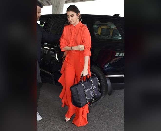 Anushka Sharma enjoys a day out in bag worth more than ₹2 lakh, chic denims  and crop top