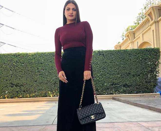 bigg boss contestant himanshi khurana stylish looks Inside
