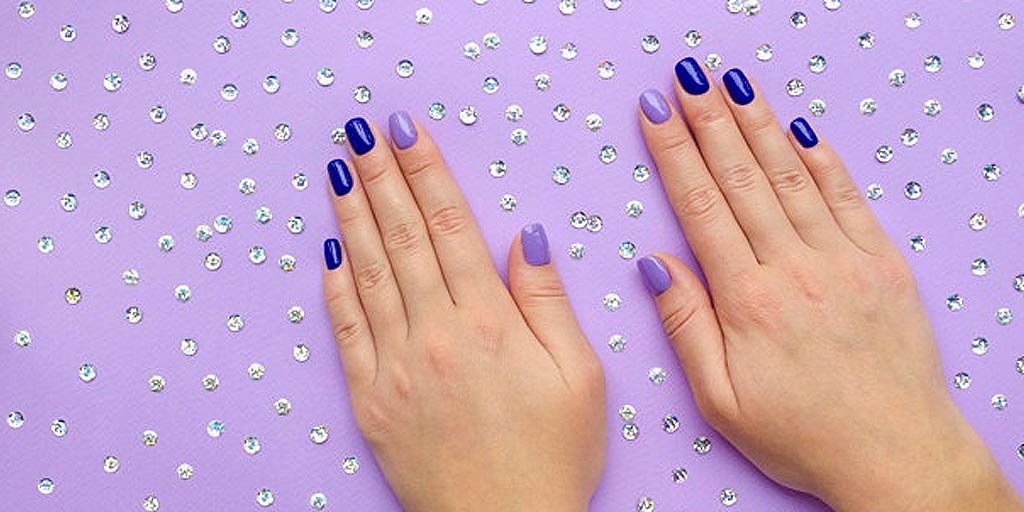 Try This Blue Nail Art To Give Your Nails A Beautiful Look In Hindi
