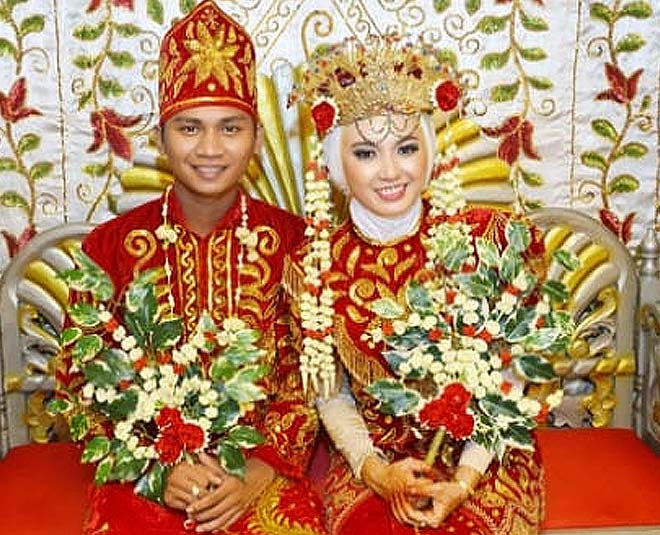 borneo wedding rituals