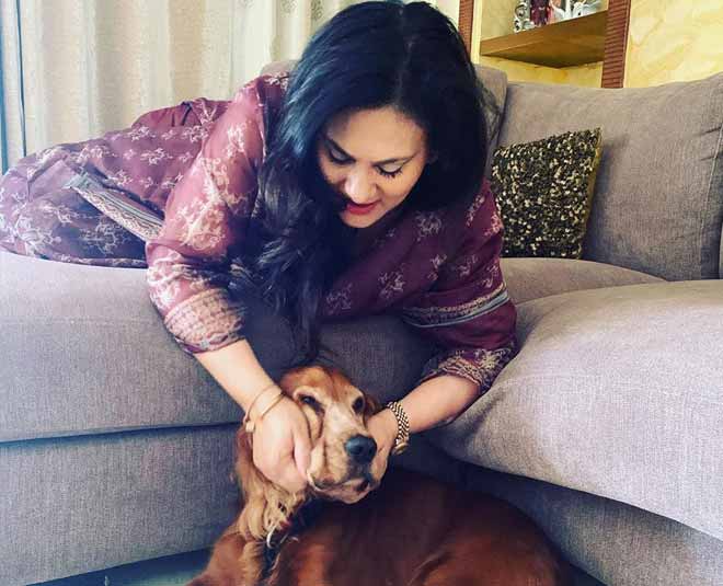दो बेटियों की मां हैं दीपिका deepika chikhalia with pet