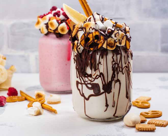 know-what-is-the-difference-between-milkshake-and-smoothie-in-hindi